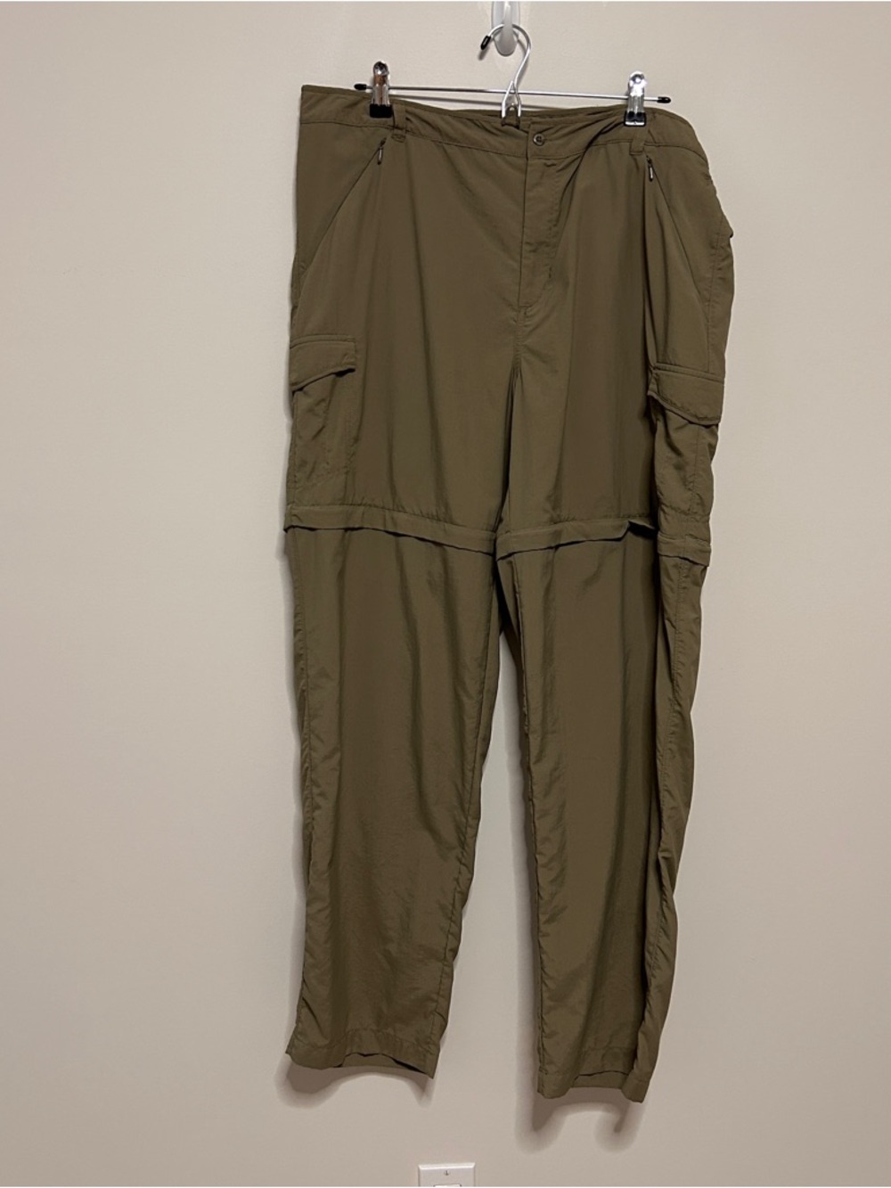 Columbia Women’s XL Convertible Hiking Cargo Pants Olive Lightweight Fishing